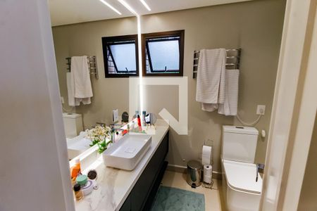 Apartamento à venda com 197m², 4 quartos e 3 vagasBanheiro da Suíte 3