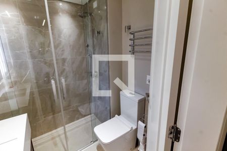 Apartamento à venda com 197m², 4 quartos e 3 vagasBanheiro da Suíte 4