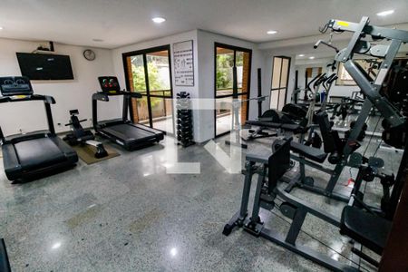 Apartamento à venda com 197m², 4 quartos e 3 vagasÁrea comum - Academia