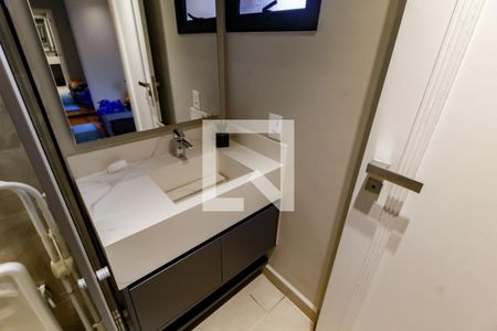 Apartamento à venda com 197m², 4 quartos e 3 vagasBanheiro da Suíte 1