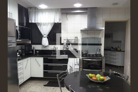 Apartamento à venda com 244m², 5 quartos e 4 vagas Apartamento à venda com 244m², 5 quartos e 4 vagasFoto 39