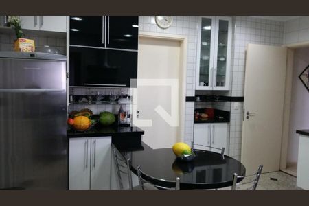 Apartamento à venda com 244m², 5 quartos e 4 vagas Apartamento à venda com 244m², 5 quartos e 4 vagasFoto 41
