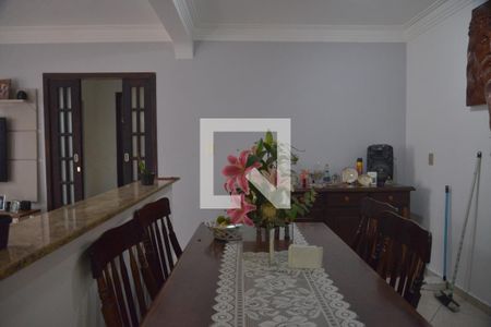 Casa à venda com 186m², 2 quartos e 3 vagasCopa