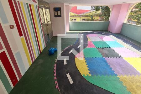 Apartamento à venda com 55m², 2 quartos e 1 vaga Apartamento à venda com 55m², 2 quartos e 1 vagaÁrea Comum - Playground