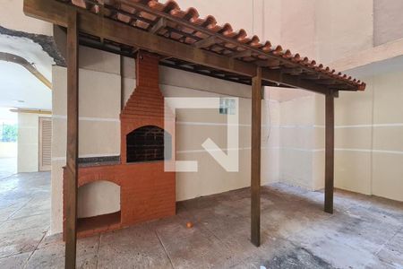 Apartamento à venda com 55m², 2 quartos e 1 vaga Apartamento à venda com 55m², 2 quartos e 1 vagaÁrea comum - Churrasqueira
