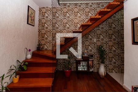 Casa à venda com 400m², 5 quartos e 3 vagasEscada Edicula