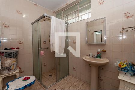 Casa à venda com 400m², 5 quartos e 3 vagasBanheiro do quarto 1 Suíte