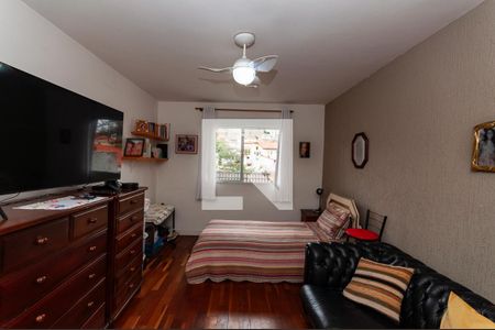 Casa à venda com 400m², 5 quartos e 3 vagasQuarto 4 Edicula