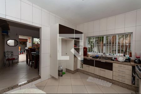 Casa à venda com 400m², 5 quartos e 3 vagasCozinha Edicula