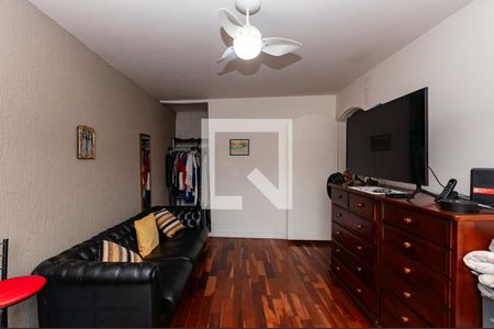 Casa à venda com 400m², 5 quartos e 3 vagasQuarto 4 Edicula