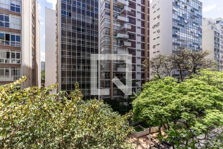 Apartamento à venda com 300m², 3 quartos e 3 vagas Apartamento à venda com 300m², 3 quartos e 3 vagasVista do Quarto da Suíte