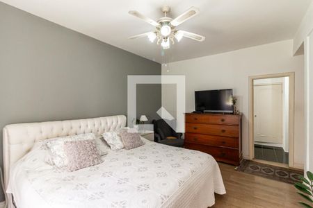 Apartamento à venda com 300m², 3 quartos e 3 vagas Apartamento à venda com 300m², 3 quartos e 3 vagasQuarto da Suíte