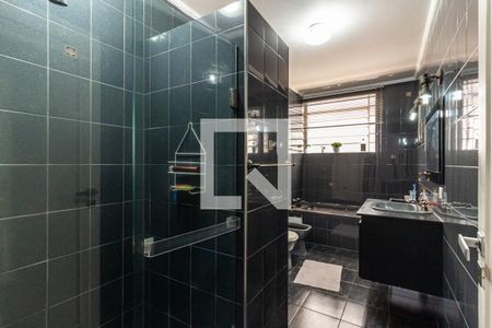 Apartamento à venda com 300m², 3 quartos e 3 vagas Apartamento à venda com 300m², 3 quartos e 3 vagasBanheiro 2