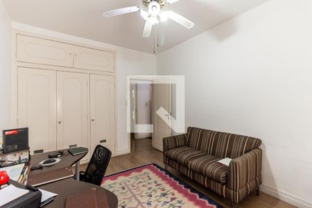 Apartamento à venda com 300m², 3 quartos e 3 vagas Apartamento à venda com 300m², 3 quartos e 3 vagasQuarto 2