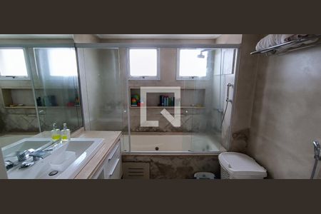 Apartamento à venda com 145m², 3 quartos e 3 vagas Apartamento à venda com 145m², 3 quartos e 3 vagasbanheiro da Suíte Master
