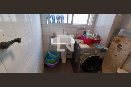 Apartamento à venda com 145m², 3 quartos e 3 vagas Apartamento à venda com 145m², 3 quartos e 3 vagasÁrea de Serviço