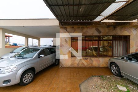 Casa à venda com 180m², 1 quarto e 9 vagasGaragem