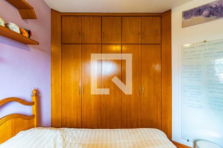 Casa de condomínio à venda com 310m², 4 quartos e 4 vagas Casa de condomínio à venda com 310m², 4 quartos e 4 vagasSuíte 02