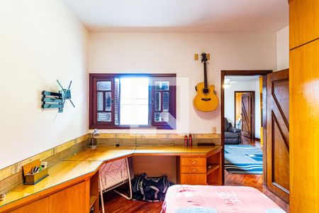 Casa de condomínio à venda com 310m², 4 quartos e 4 vagas Casa de condomínio à venda com 310m², 4 quartos e 4 vagasSuíte 03