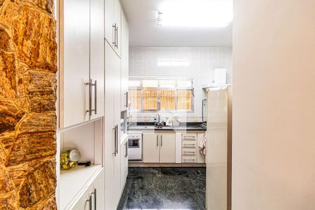 Casa de condomínio à venda com 310m², 4 quartos e 4 vagas Casa de condomínio à venda com 310m², 4 quartos e 4 vagasCozinha