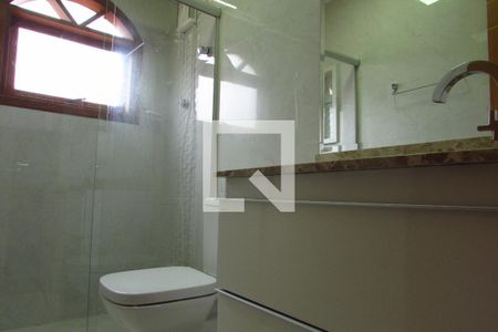 Casa à venda com 140m², 3 quartos e 3 vagasBanheiro