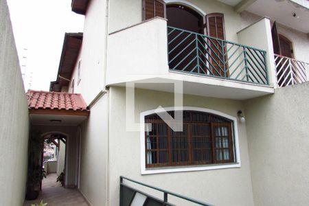 Casa à venda com 140m², 3 quartos e 3 vagasFachada