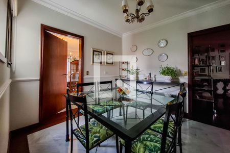 Apartamento à venda com 190m², 4 quartos e 3 vagas Apartamento à venda com 190m², 4 quartos e 3 vagasCopa