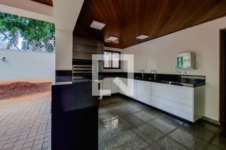 Apartamento à venda com 190m², 4 quartos e 3 vagas Apartamento à venda com 190m², 4 quartos e 3 vagasChurrasqueira
