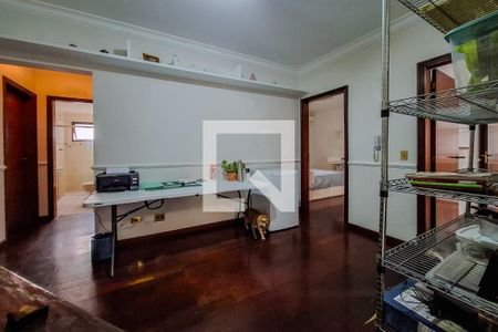 Apartamento à venda com 190m², 4 quartos e 3 vagas Apartamento à venda com 190m², 4 quartos e 3 vagasSala intima Quartos