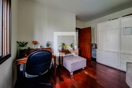 Apartamento à venda com 190m², 4 quartos e 3 vagas Apartamento à venda com 190m², 4 quartos e 3 vagasQuarto 2