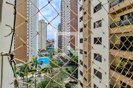 Apartamento à venda com 190m², 4 quartos e 3 vagas Apartamento à venda com 190m², 4 quartos e 3 vagasQuarto 3