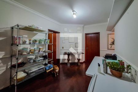 Apartamento à venda com 190m², 4 quartos e 3 vagas Apartamento à venda com 190m², 4 quartos e 3 vagasSala intima Quartos