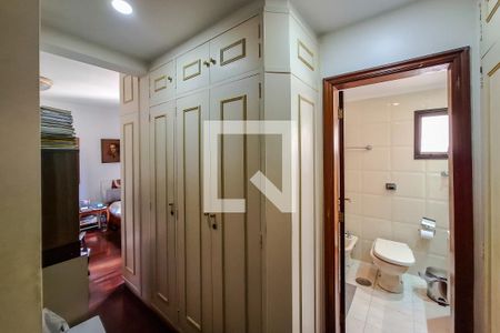 Apartamento à venda com 190m², 4 quartos e 3 vagas Apartamento à venda com 190m², 4 quartos e 3 vagasSuíte 2