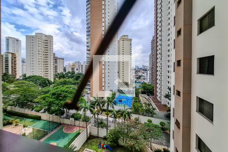 Apartamento à venda com 190m², 4 quartos e 3 vagas Apartamento à venda com 190m², 4 quartos e 3 vagasVista da Suíte 1