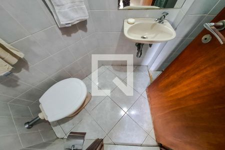 Apartamento à venda com 190m², 4 quartos e 3 vagas Apartamento à venda com 190m², 4 quartos e 3 vagasBanheiro de serviço