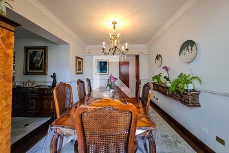 Apartamento à venda com 190m², 4 quartos e 3 vagas Apartamento à venda com 190m², 4 quartos e 3 vagasSala jantar