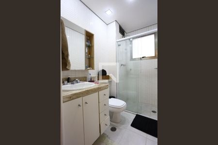 Apartamento à venda com 211m², 4 quartos e 4 vagas Apartamento à venda com 211m², 4 quartos e 4 vagasBanheiro