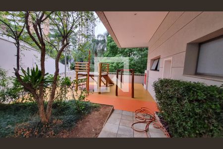 Apartamento à venda com 211m², 4 quartos e 4 vagas Apartamento à venda com 211m², 4 quartos e 4 vagasÁrea comum - Playground