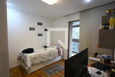 Apartamento à venda com 211m², 4 quartos e 4 vagas Apartamento à venda com 211m², 4 quartos e 4 vagasquarto 1