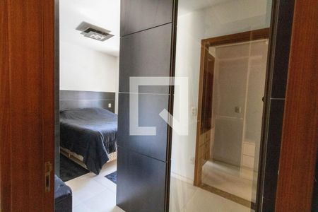Apartamento à venda com 88m², 2 quartos e 1 vaga Apartamento à venda com 88m², 2 quartos e 1 vagaSuíte