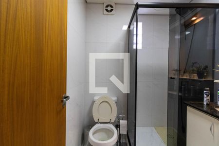 Apartamento à venda com 88m², 2 quartos e 1 vaga Apartamento à venda com 88m², 2 quartos e 1 vagaBanheiro