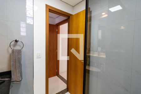 Apartamento à venda com 88m², 2 quartos e 1 vaga Apartamento à venda com 88m², 2 quartos e 1 vagaBanheiro