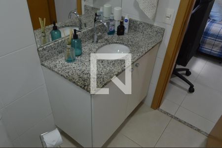 Apartamento à venda com 185m², 2 quartos e 2 vagasBanheiro da Suíte 2