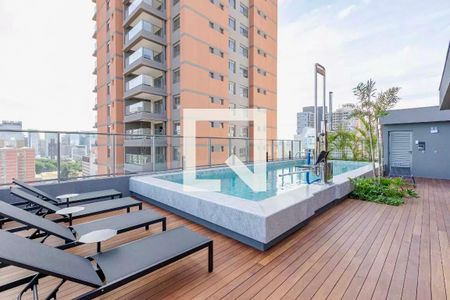 Studio à venda com 26m², 1 quarto e sem vaga Studio à venda com 26m², 1 quarto e sem vagaPiscina