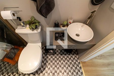 Casa à venda com 300m², 3 quartos e 2 vagas Casa à venda com 300m², 3 quartos e 2 vagasBanheiro