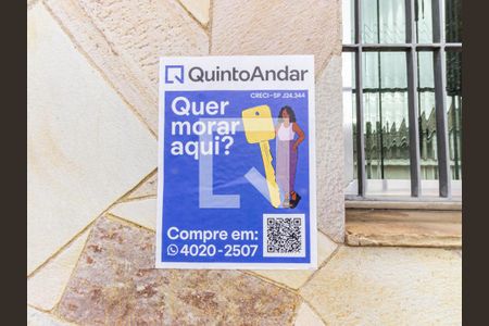 Casa à venda com 175m², 4 quartos e 3 vagas Casa à venda com 175m², 4 quartos e 3 vagasPlaquinha