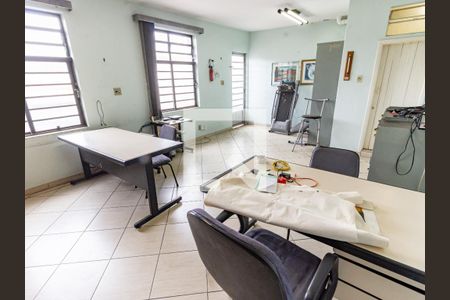 Casa à venda com 175m², 4 quartos e 3 vagas Casa à venda com 175m², 4 quartos e 3 vagasSuíte