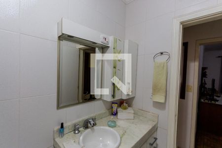 Casa à venda com 245m², 2 quartos e 2 vagas Casa à venda com 245m², 2 quartos e 2 vagasBanheiro