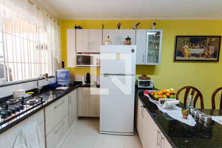 Casa à venda com 245m², 2 quartos e 2 vagas Casa à venda com 245m², 2 quartos e 2 vagasCozinha