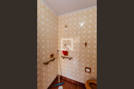 Casa à venda com 245m², 2 quartos e 2 vagas Casa à venda com 245m², 2 quartos e 2 vagasBanheiro de Serviço